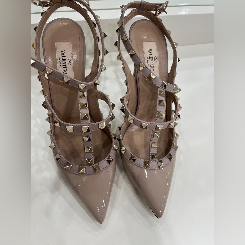 Valentino Women's Beige Rockstud Heels